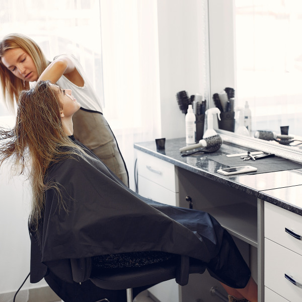 Planowanie pracy fryzjera – praktyczne tipy na codzienną organizację